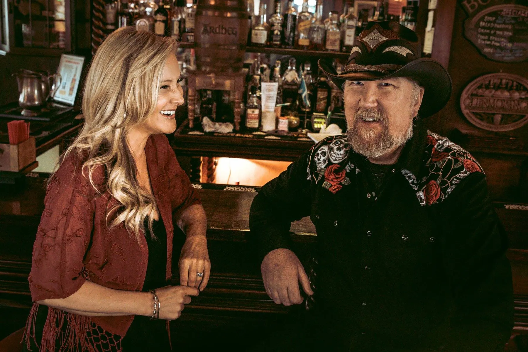 Live Music with Midnight & Moonshine