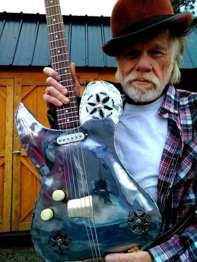 Live Music with Richard Taelour